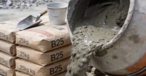 Ile cementu na m3 betonu B25 potrzeba? Proporcje mieszanki 1m3 betonu