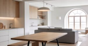 Nowoczesny salon z jadalnią aranżacje: modne wnętrze, inspiracje i pomysły